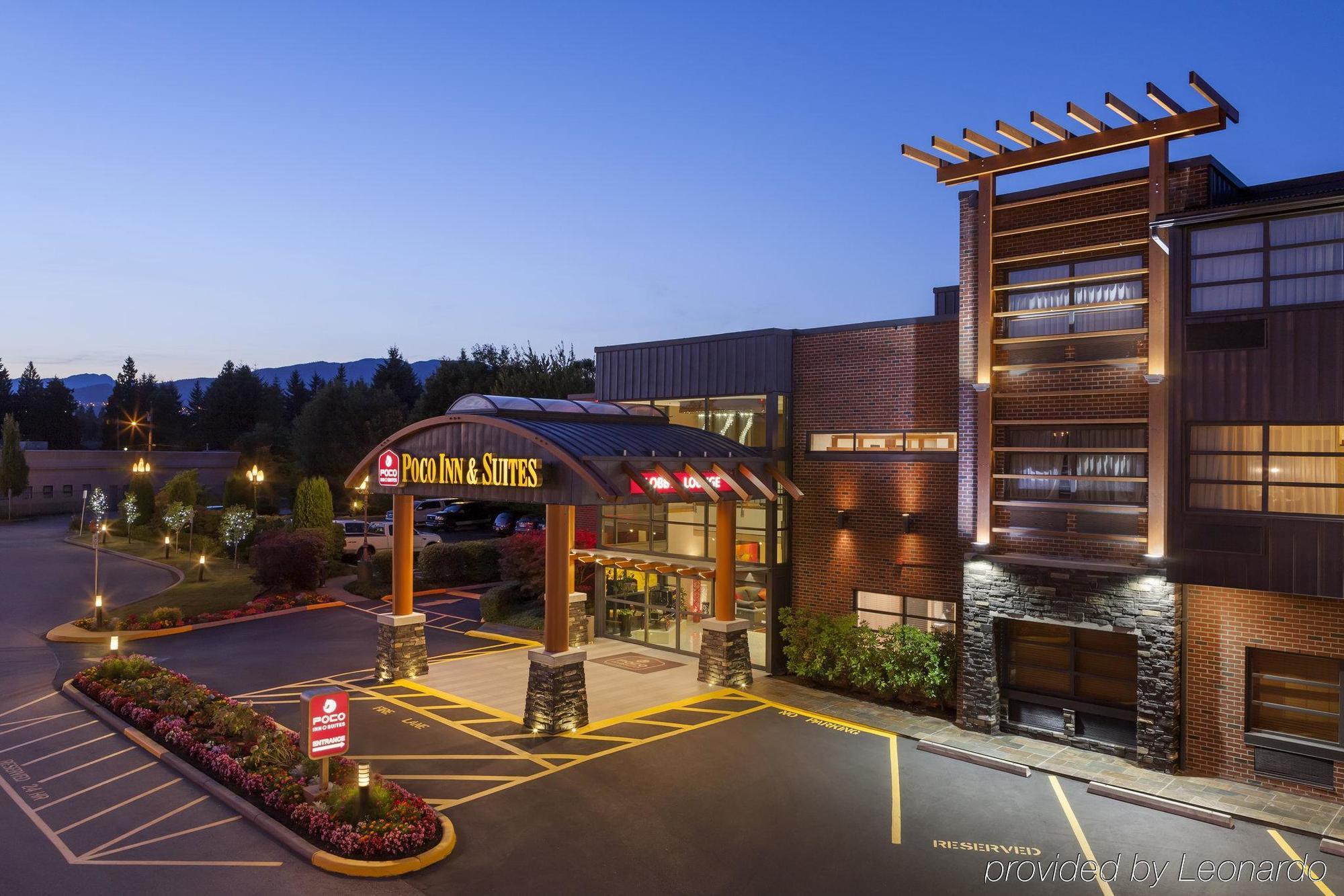 Poco Inn And Suites Hotel And Conference Center Port Coquitlam Buitenkant foto